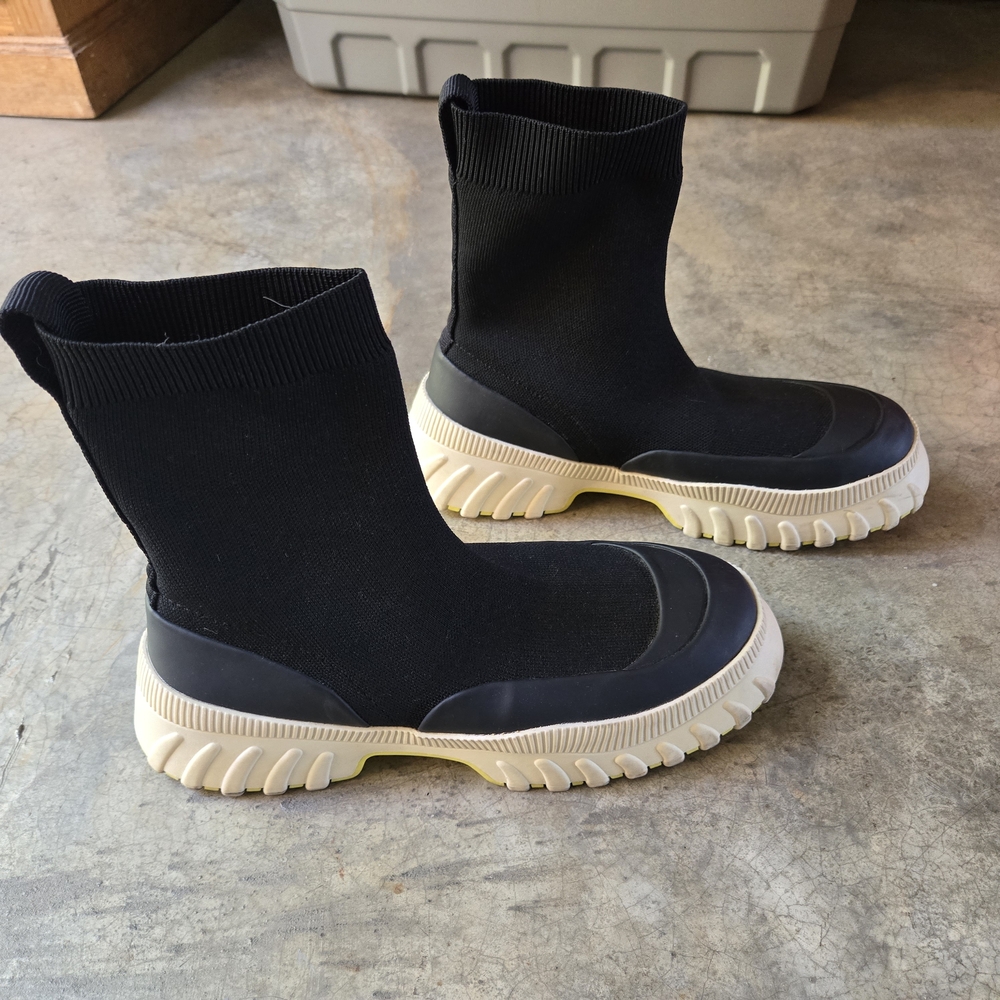 Zara Black Chunky Lug Sole Boots 39